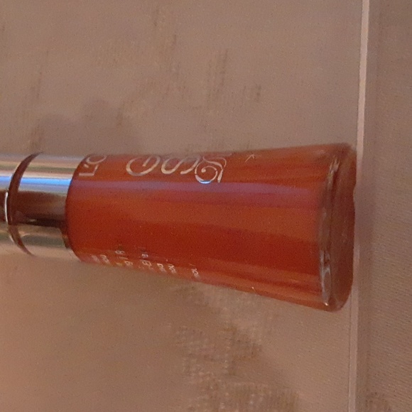 NEW *RARE* L'Oreal Glam Shine Diamant Volumizing Lip Color - Your Choice - Picture 3 of 6